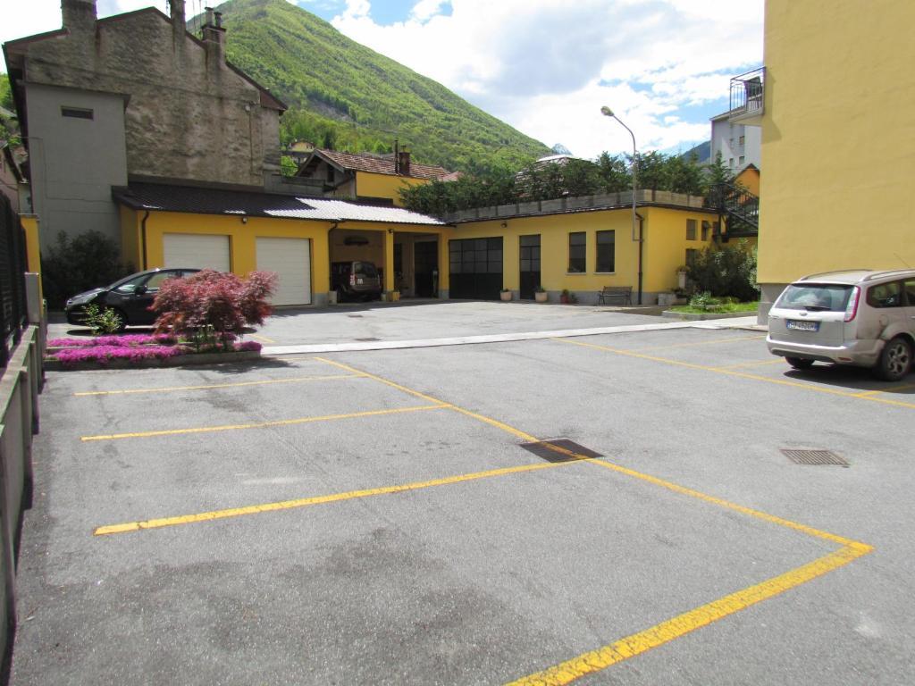 Hotel Emiliana Villadossola Exterior photo