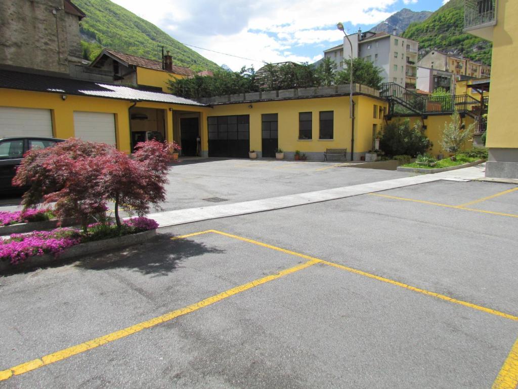 Hotel Emiliana Villadossola Exterior photo